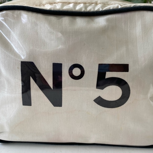 Vintage Chanel No 5 Cosmetic Makeup Travel Bag Pouch. Made in Taiwan R.O.C. - Picture 2 of 12